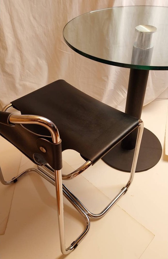 4 Vintage Stuhlen in Leder 70er